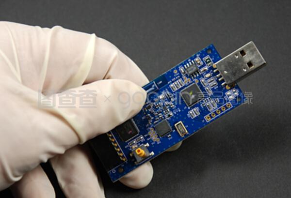 電子元件與裝置在計(jì)算機(jī)網(wǎng)絡(luò)工程中的關(guān)鍵作用